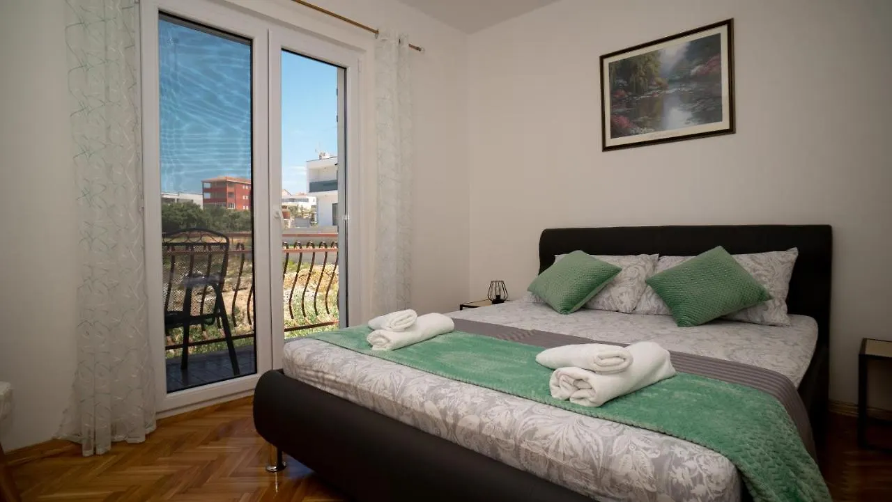 Villa Beata 特罗吉尔