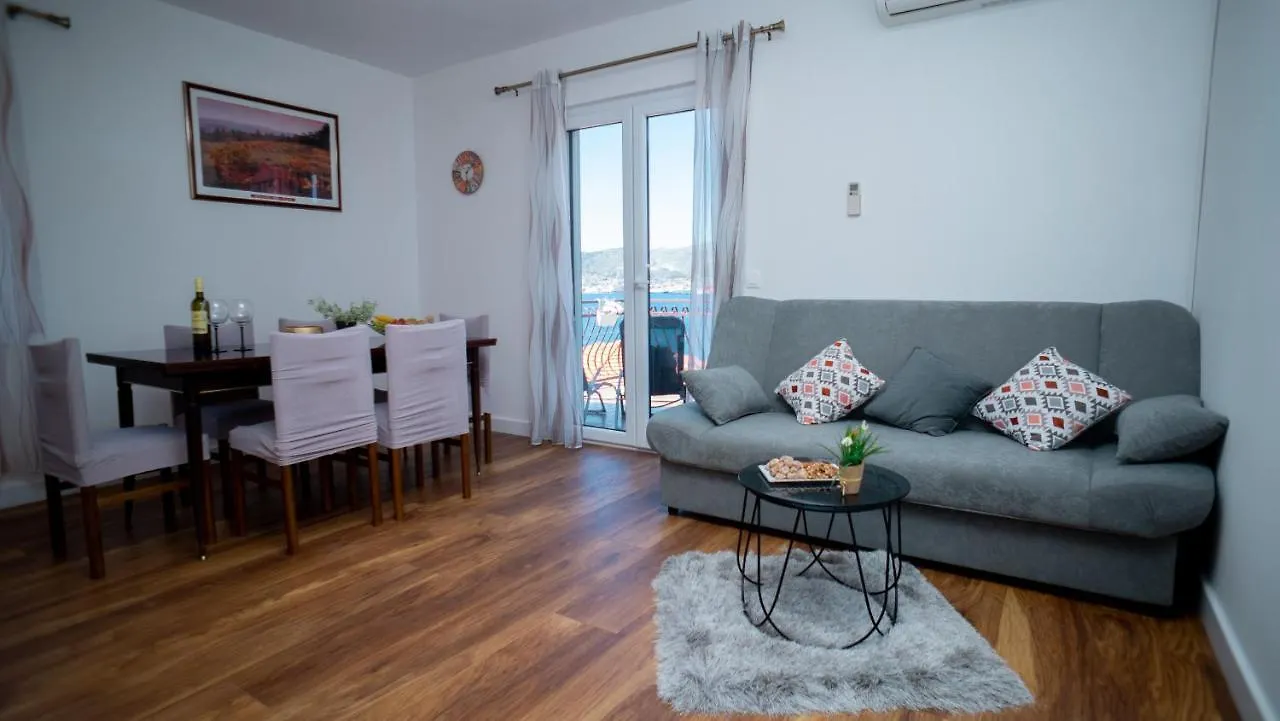 Villa Beata Trogir 0*,  Croatia