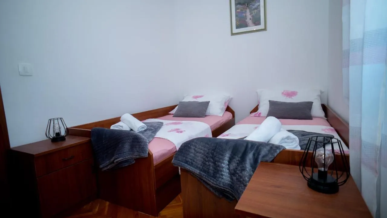 Villa Beata Trogir 0*,  Croatia
